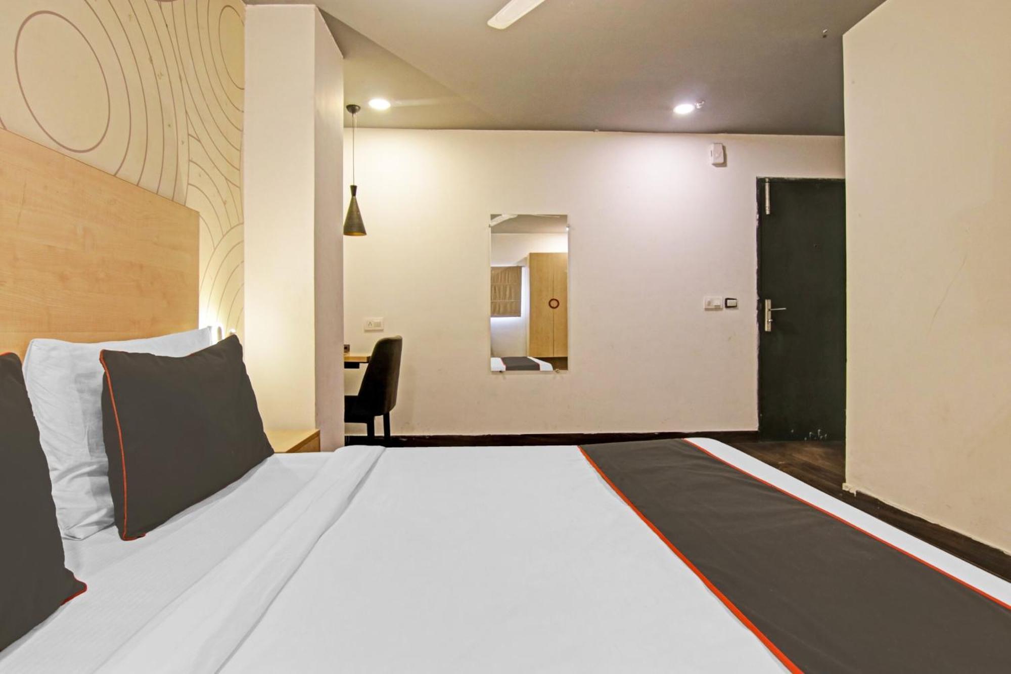 Hotel Collection O Slf Mall Sector 30 Faridabad Zimmer foto